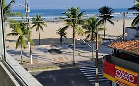 Prédio Frente Para o Mar na Praia Grande - Guilhermina